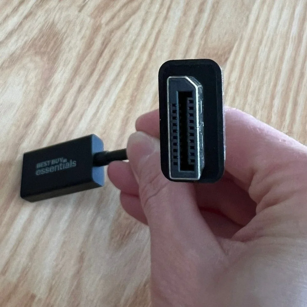 Best Buy Essentials DisplayPort to HDMI Adapter OS Black Very Good Video Cable
